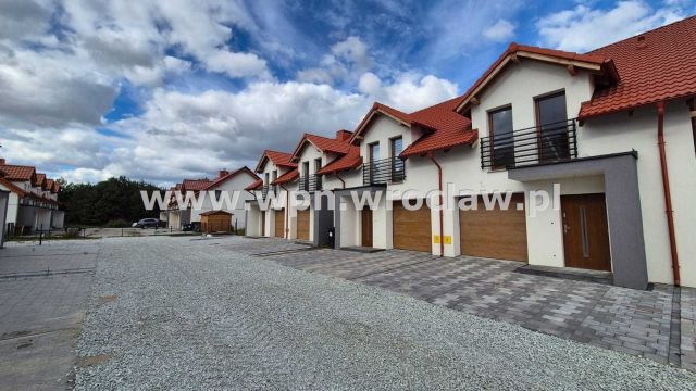 dom szeregowy, 4 pokoje Miłoszyce. Zdjęcie 2