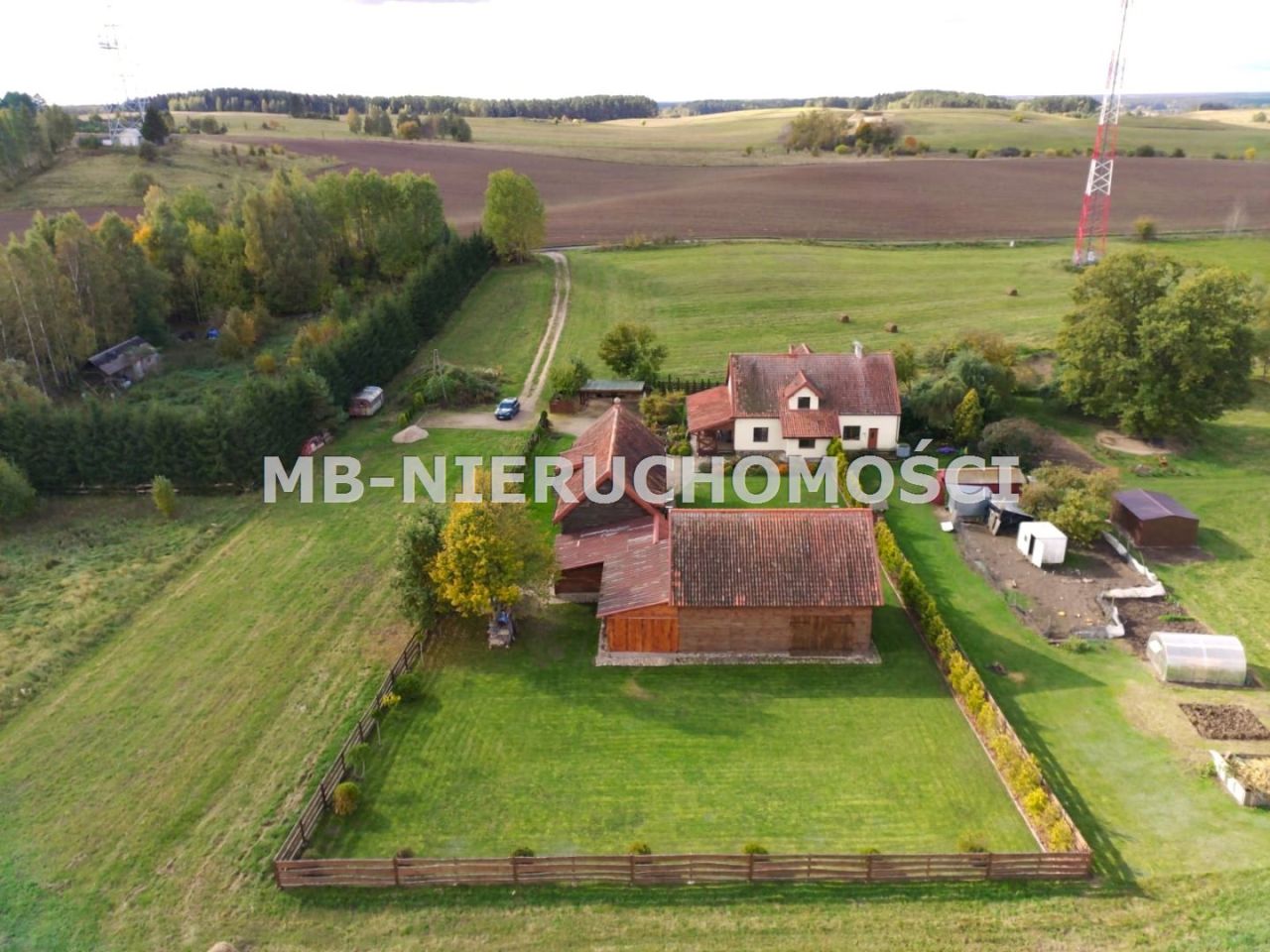 dom wolnostojący, 5 pokoi Trelkowo. Zdjęcie 2