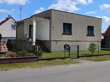 dom wolnostojący, 3 pokoje Krapkowice Otmęt, ul. Bohaterów Westerplatte. Zdjęcie 1