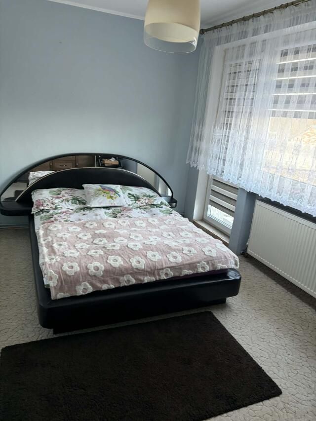 dom wolnostojący, 6 pokoi Jora Wielka. Zdjęcie 15