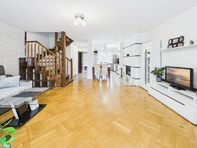 dom szeregowy, 5 pokoi Malbork. Zdjęcie 3