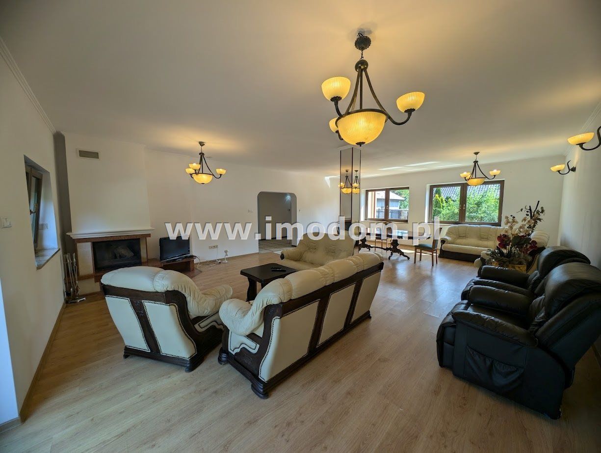 bliźniak, 6 pokoi Strzegom. Zdjęcie 14