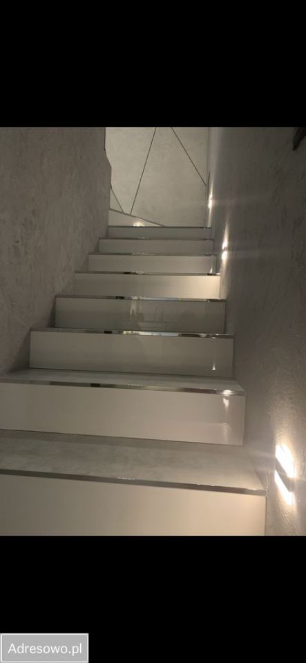 bliźniak, 5 pokoi Książenice. Zdjęcie 6