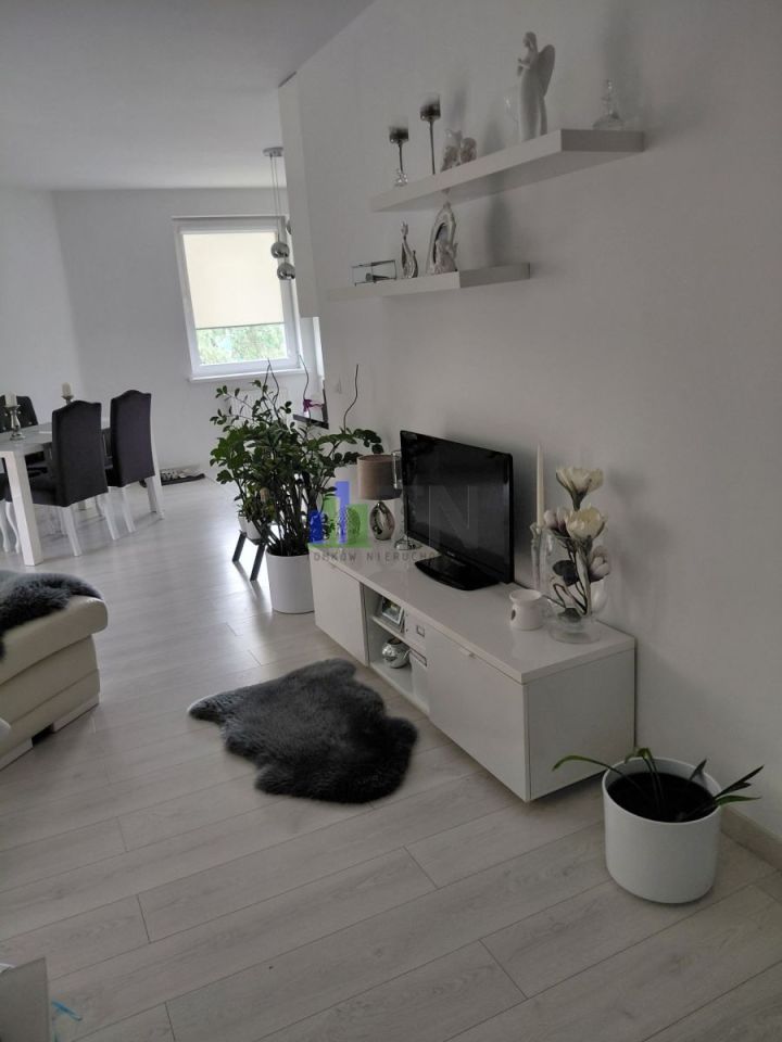 Mieszkanie 1-pokojowe Jelcz-Laskowice. Zdjęcie 12