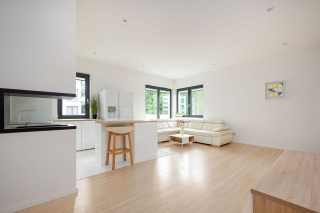 Mieszkanie 3-pokojowe Łódź. Zdjęcie 4