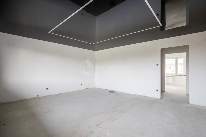 Mieszkanie 3-pokojowe Nowy Targ, ul. gen. Władysława Sikorskiego. Zdjęcie 2