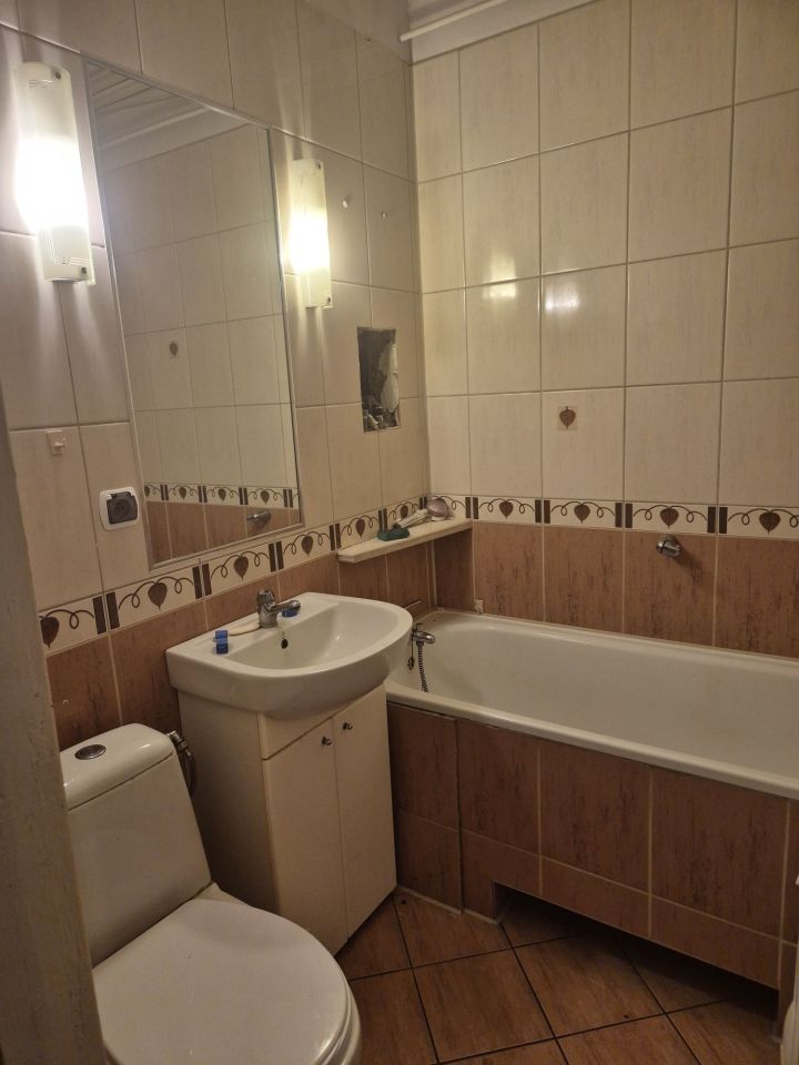 Mieszkanie 2-pokojowe Dzierżoniów, os. Różane. Zdjęcie 5