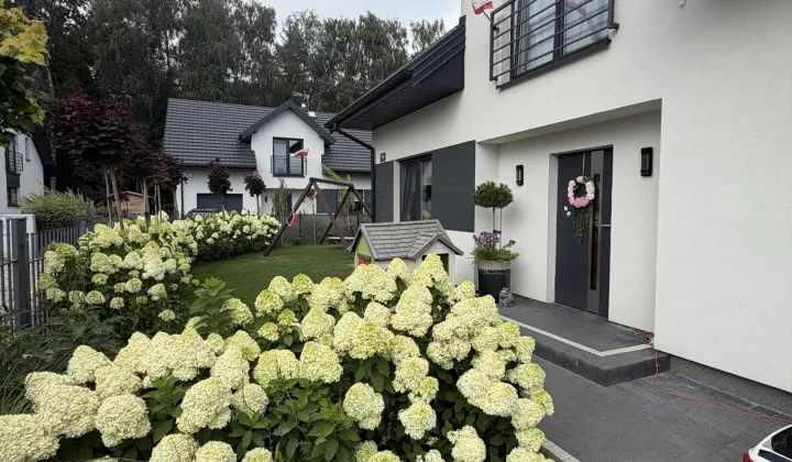 dom wolnostojący, 4 pokoje Wola Rasztowska, ul. Polna