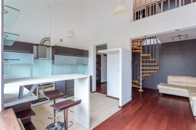 Mieszkanie 3-pokojowe Legionowo Centrum, rondo marsz. Józefa Piłsudskiego. Zdjęcie 1