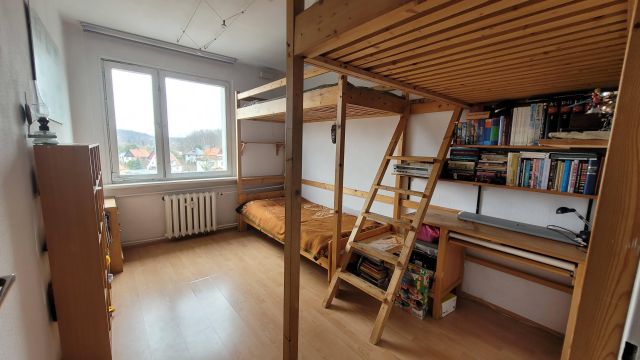 Mieszkanie 3-pokojowe Jelenia Góra Centrum, ul. Konstantego Ildefonsa Gałczyńskiego. Zdjęcie 12