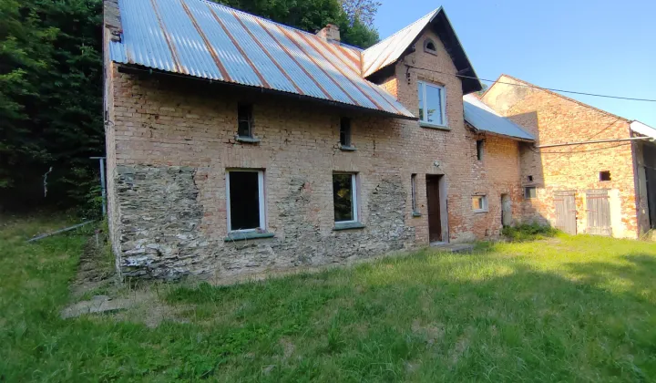 dom wolnostojący, 3 pokoje Jarnołtówek, Brak