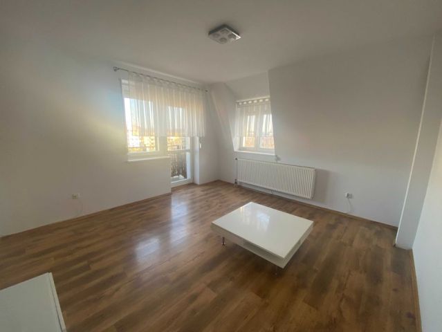 Mieszkanie 3-pokojowe Rawicz. Zdjęcie 1