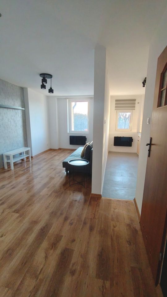 Mieszkanie 1-pokojowe Świdnica. Zdjęcie 3