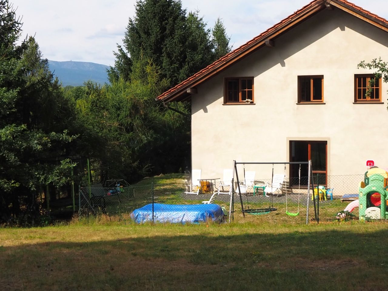 dom wolnostojący, 6 pokoi Jelenia Góra Czarne, ul. Adama Mickiewicza. Zdjęcie 3