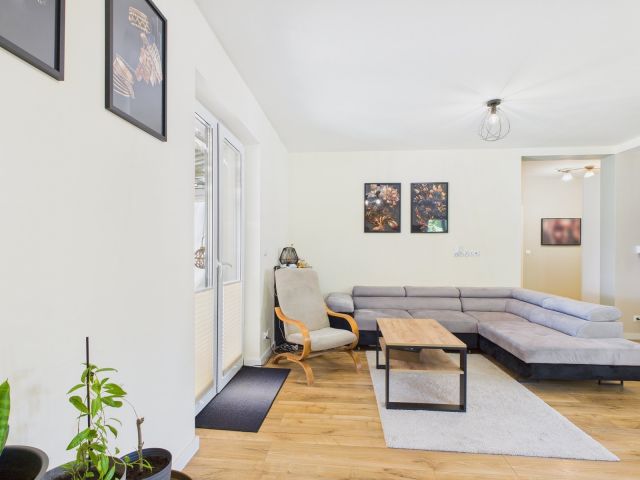 dom wolnostojący, 6 pokoi Młodzieszyn. Zdjęcie 4