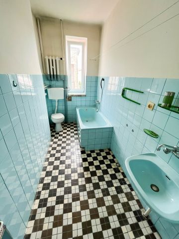 dom wolnostojący, 6 pokoi Ostrowiec Świętokrzyski, ul. Kasztanowa. Zdjęcie 15