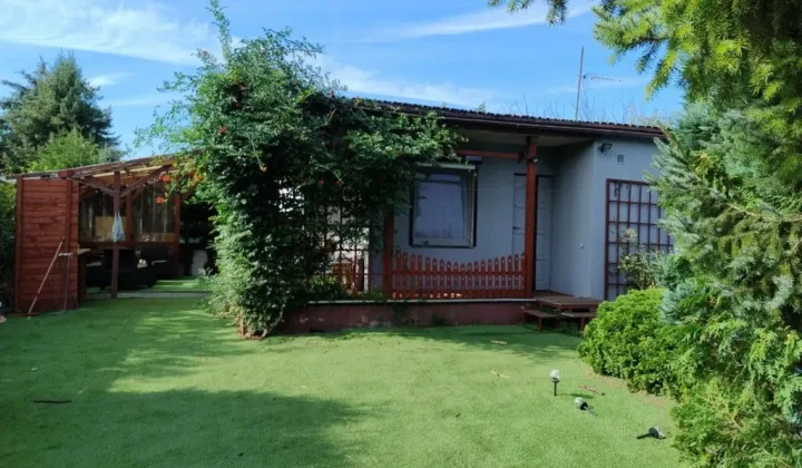 dom letniskowy, 2 pokoje Poznań Ławica, ul. Złotowska