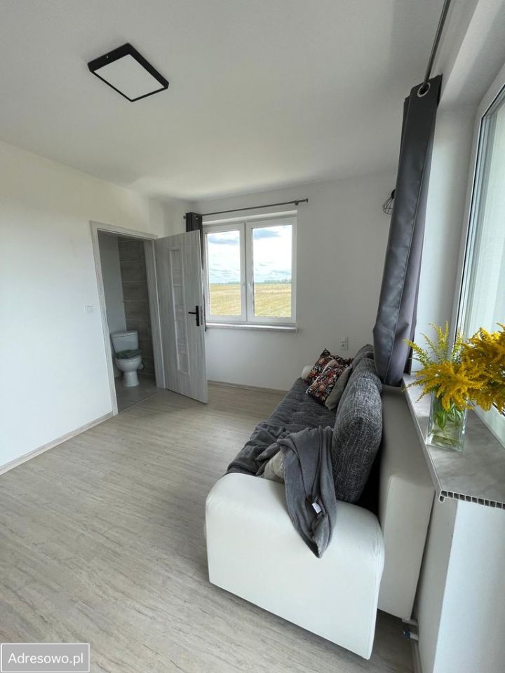 Mieszkanie 4-pokojowe Strzeżenice. Zdjęcie 9