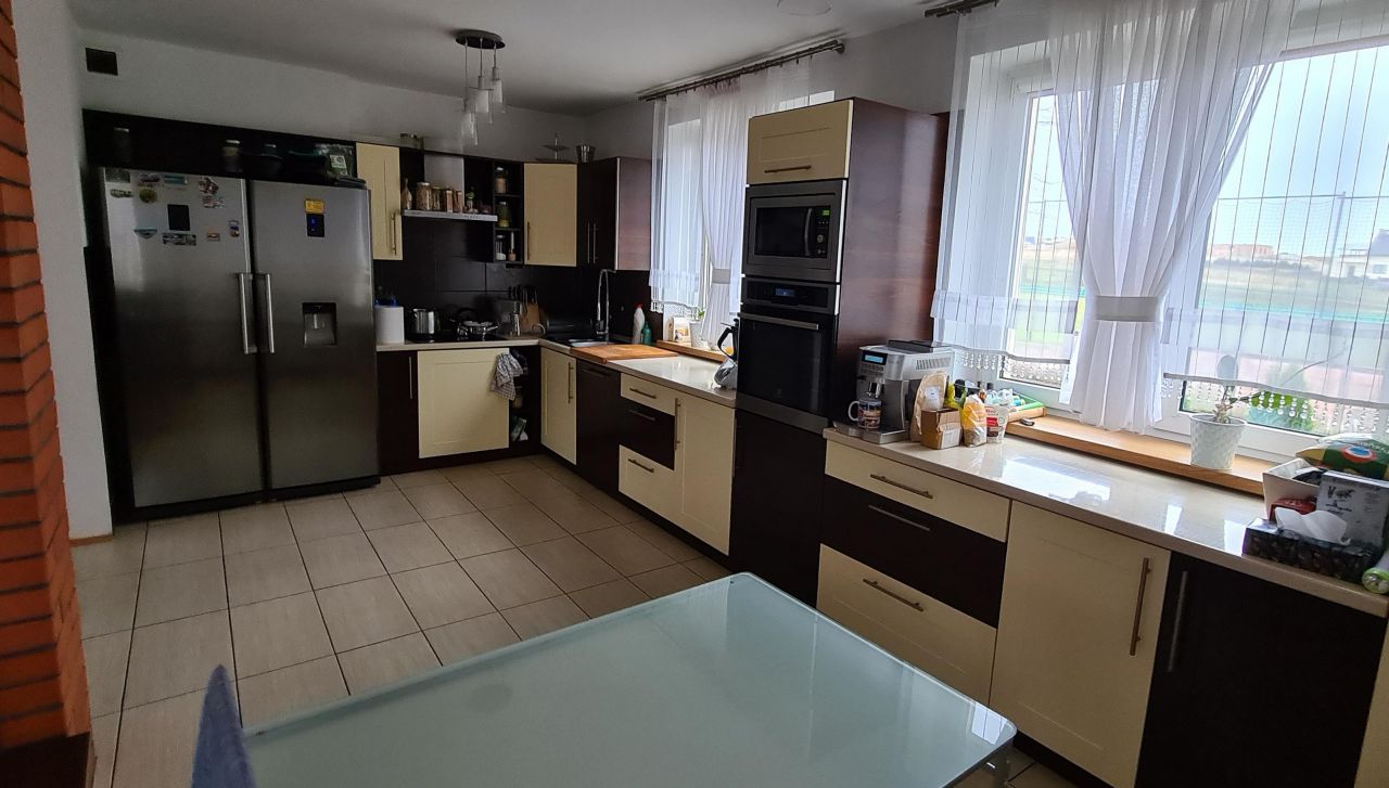 dom wolnostojący, 8 pokoi Strzelin, ul. Jana Krasińskiego. Zdjęcie 2