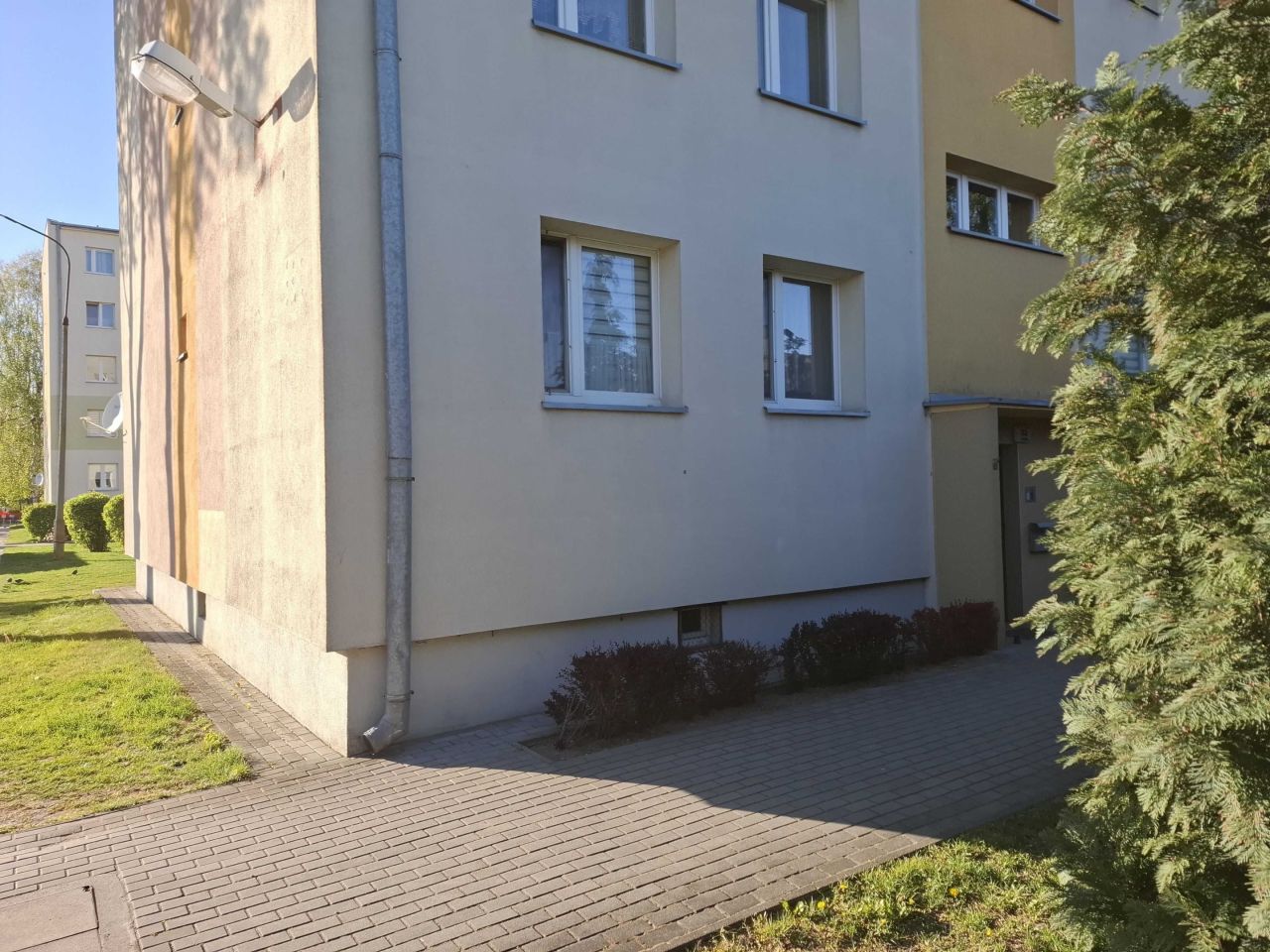 Mieszkanie 3-pokojowe Zduńska Wola, ul. Łaska. Zdjęcie 1