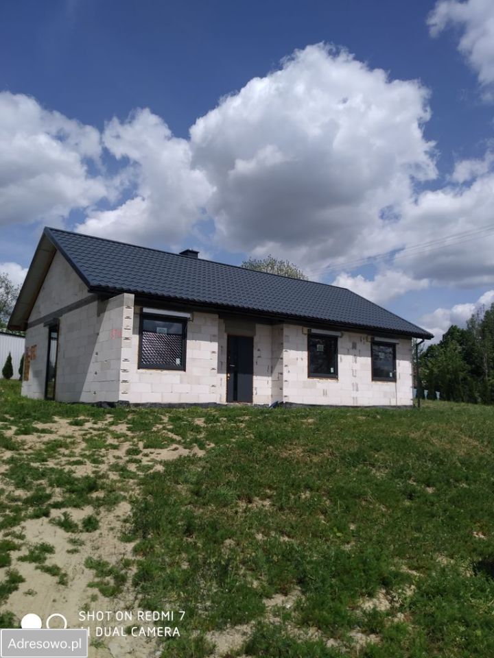 dom wolnostojący, 3 pokoje Lutoryż. Zdjęcie 1