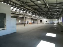 Hala/magazyn Słupia pod Bralinem. Zdjęcie 3