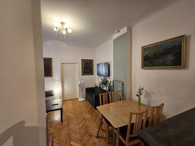 Mieszkanie 2-pokojowe Kraków Stare Miasto, ul. Floriańska. Zdjęcie 1