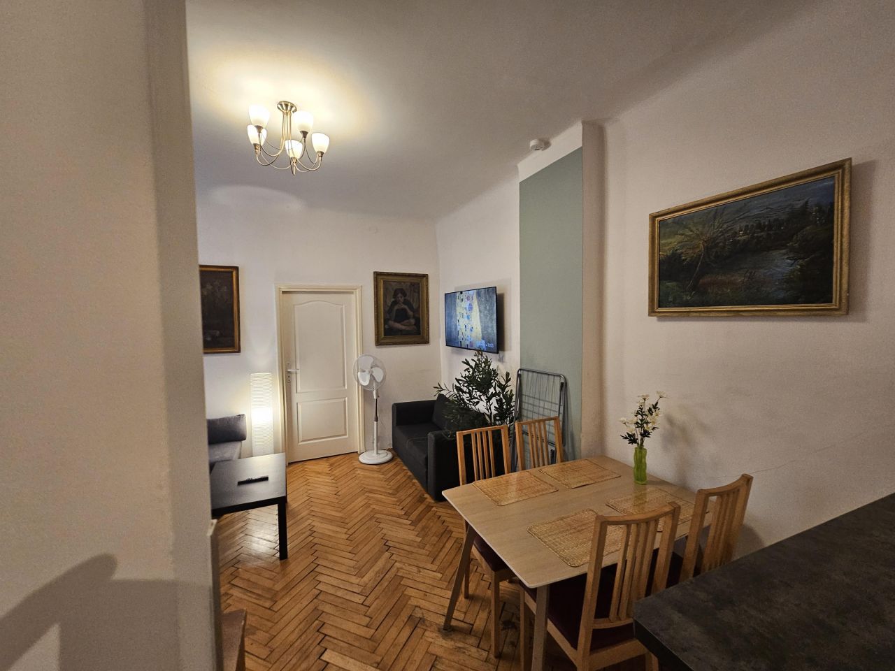 Mieszkanie 2-pokojowe Kraków Stare Miasto, ul. Floriańska. Zdjęcie 1