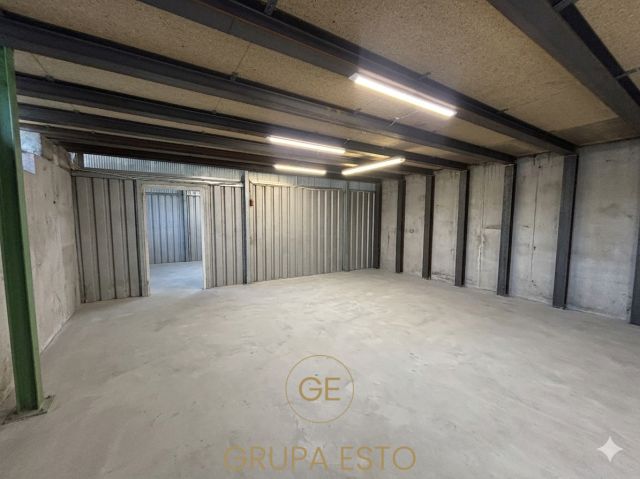 Lokal Kraków Podgórze, ul. Tadeusza Romanowicza. Zdjęcie 10