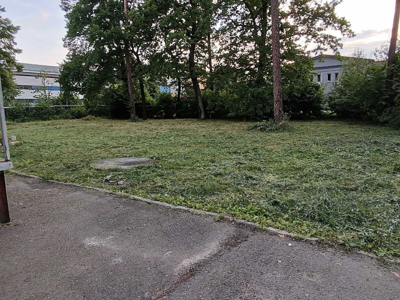 Hala/magazyn Jasło, ul. Adama Mickiewicza. Zdjęcie 4