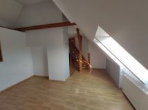 Mieszkanie 3-pokojowe Bolesławiec, ul. Stefana Okrzei. Zdjęcie 3