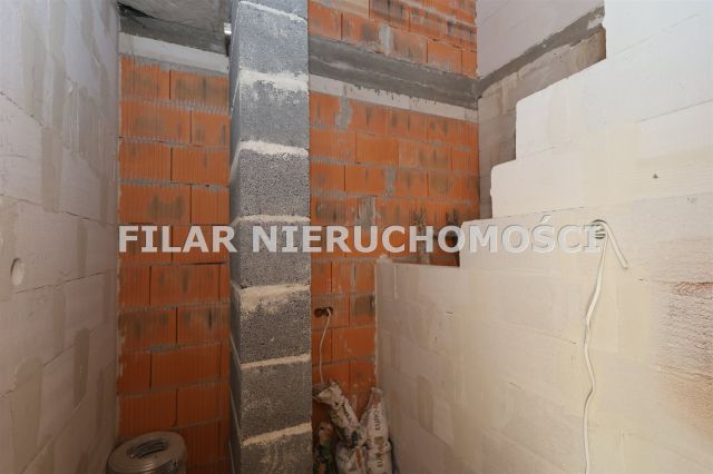 dom szeregowy, 5 pokoi Obora. Zdjęcie 9