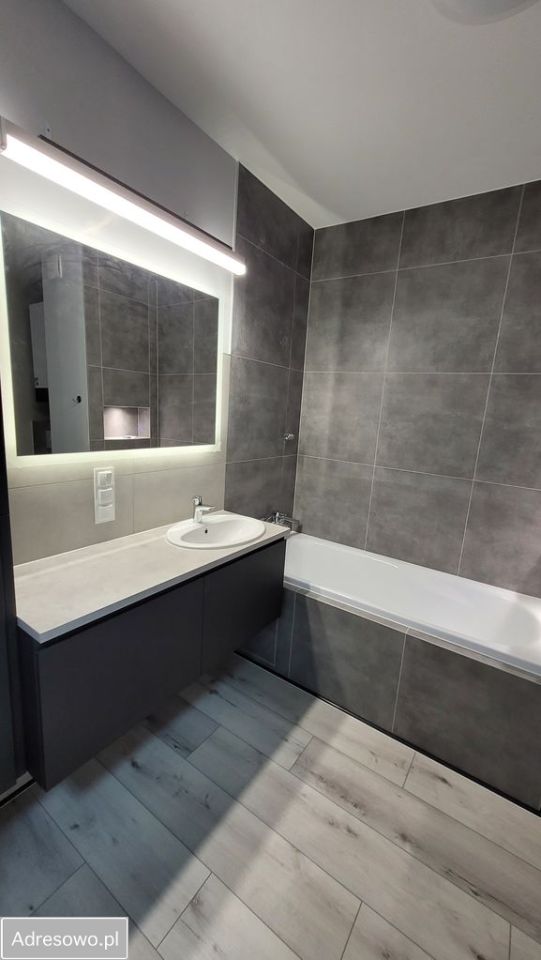 dom szeregowy, 5 pokoi Święta Katarzyna, ul. Cicha. Zdjęcie 6