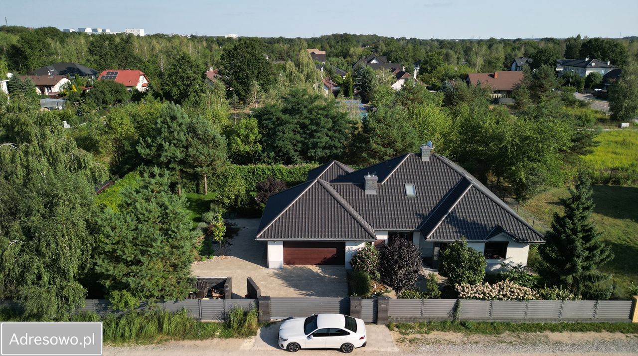 dom wolnostojący, 5 pokoi Jabłonna, ul. św. Wojciecha