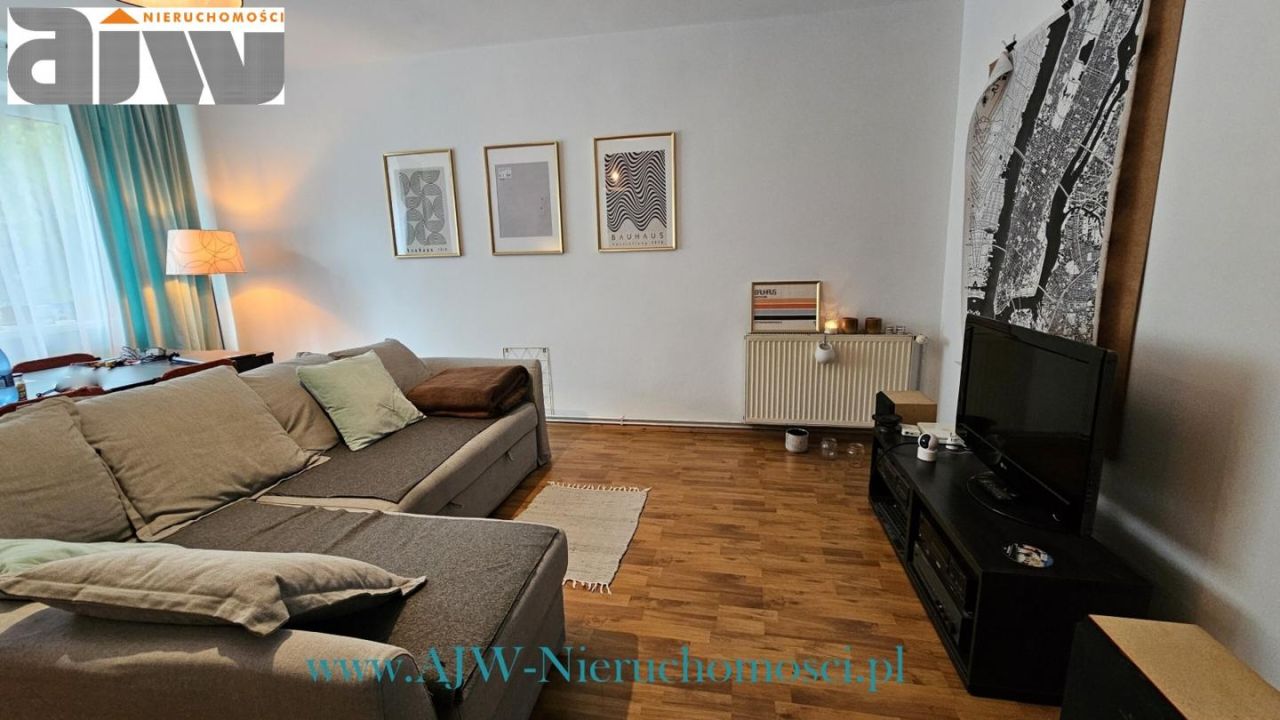 dom wolnostojący, 3 pokoje Laski