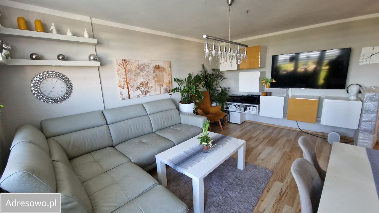 Mieszkanie 3-pokojowe Dąbrowa Górnicza Reden , ul. Władysława Stanisława Reymonta. Zdjęcie 1