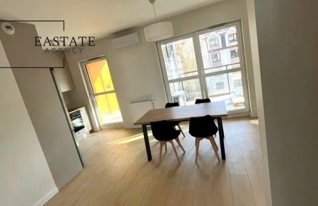 Mieszkanie 3-pokojowe Warszawa Praga-Południe, ul. Jana Nowaka-Jeziorańskiego. Zdjęcie 2