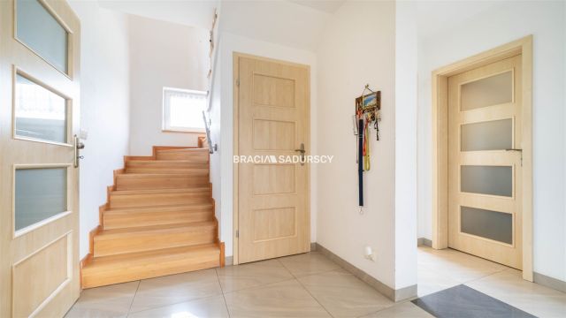 dom wolnostojący, 4 pokoje Bęczyn. Zdjęcie 15