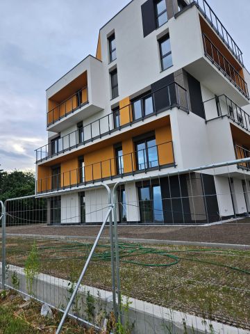 Mieszkanie 3-pokojowe Nowa Iwiczna, ul. Mleczarska. Zdjęcie 1