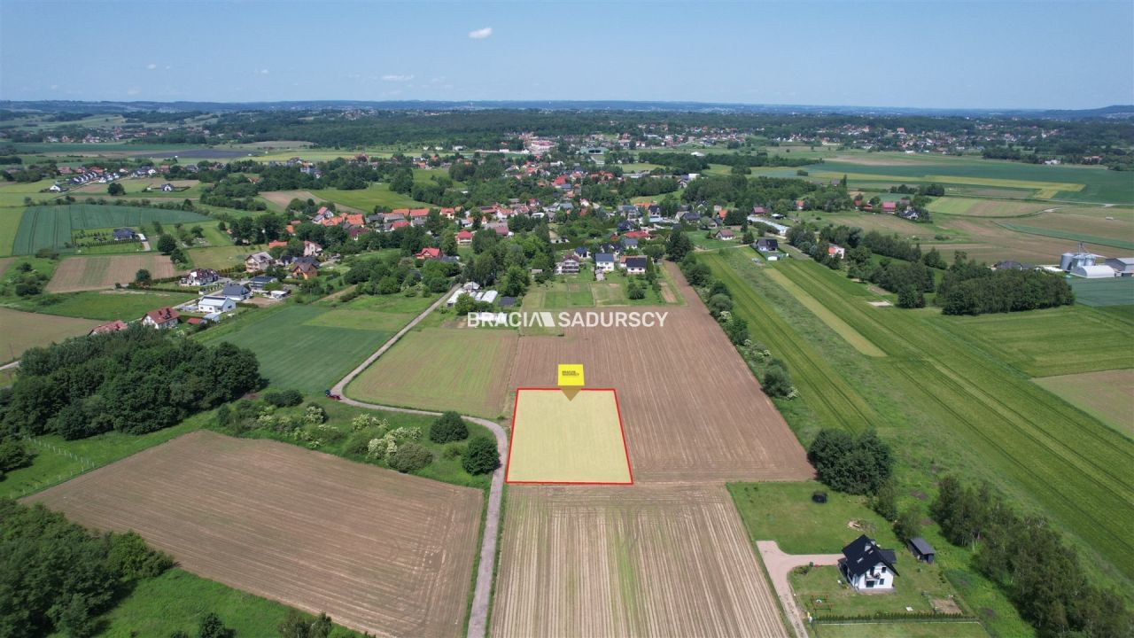Działka na sprzedaż          
          
            Wołowice, powiat krakowski