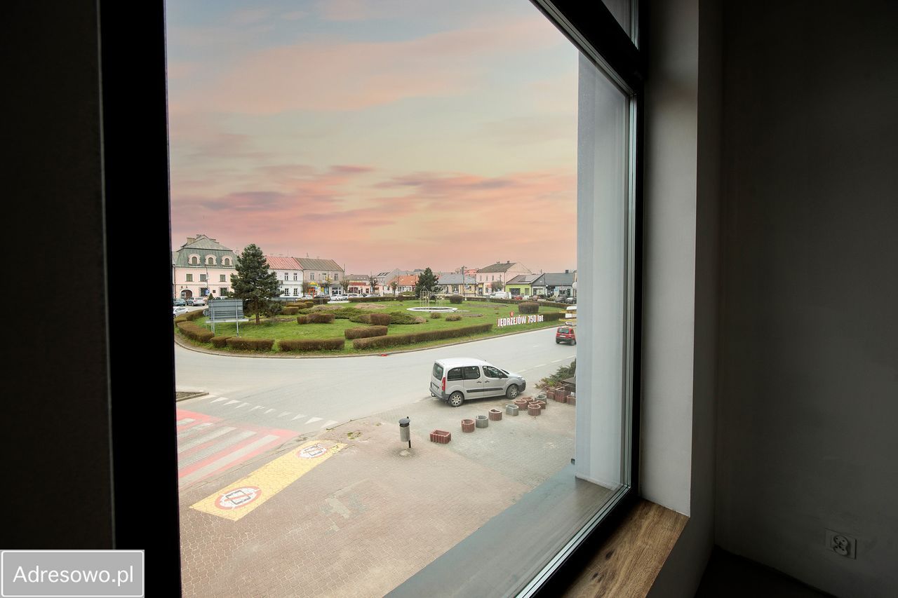 Lokal Jędrzejów, pl. Tadeusza Kościuszki. Zdjęcie 17