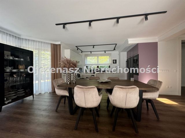 dom wolnostojący, 5 pokoi Niemcz. Zdjęcie 3