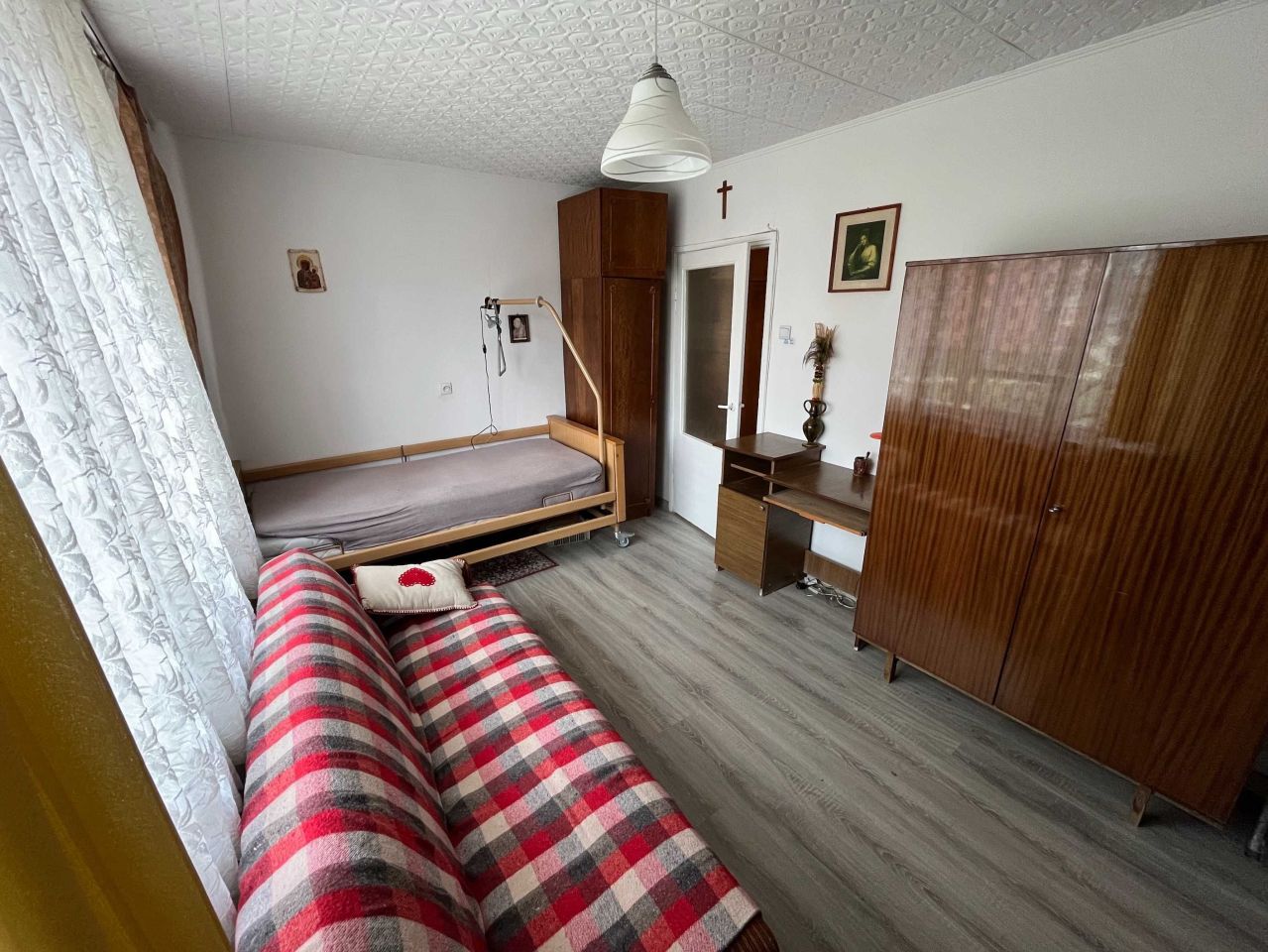 Mieszkanie 2-pokojowe Dzierżoniów, os. Kolorowe. Zdjęcie 2