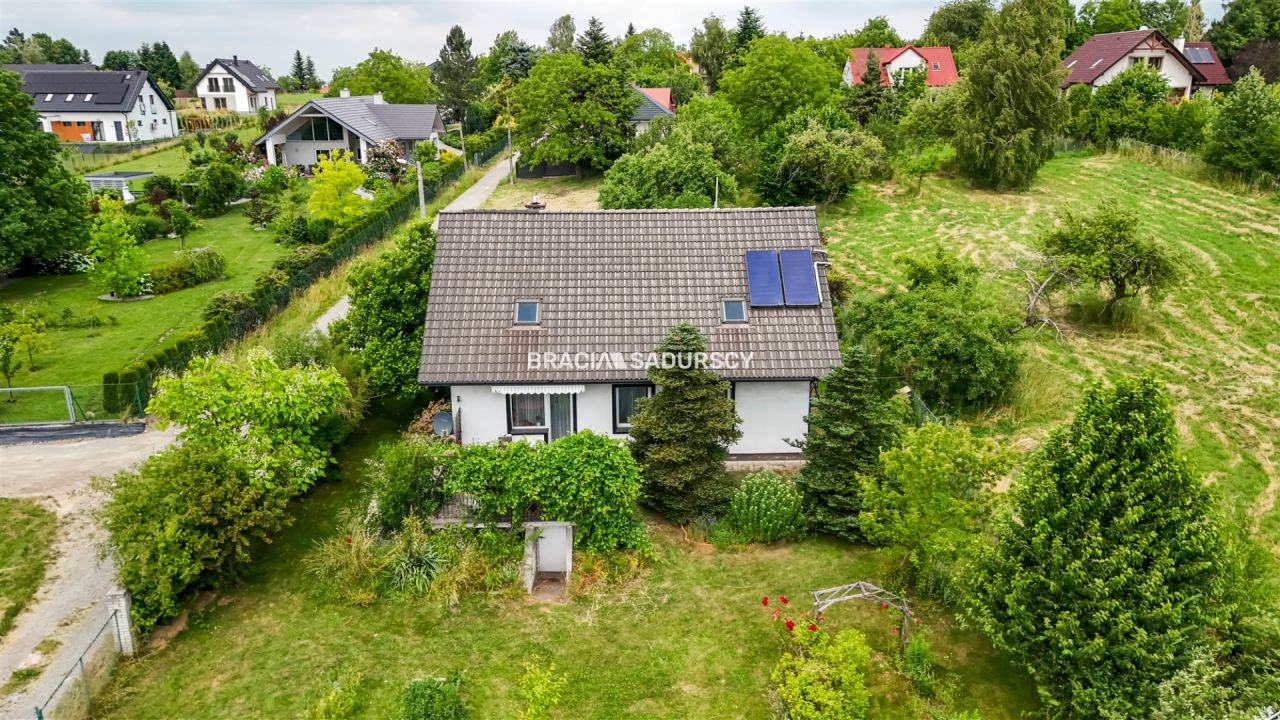 dom wolnostojący, 4 pokoje Rożnowa. Zdjęcie 33