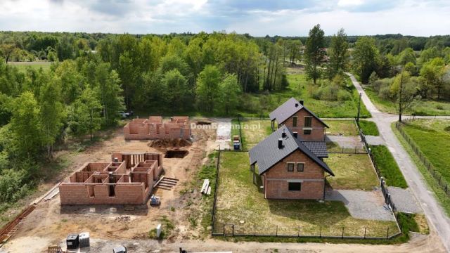 dom wolnostojący, 3 pokoje Dąbrówka. Zdjęcie 2