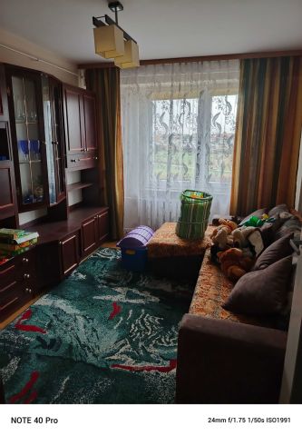 Mieszkanie 4-pokojowe Staszów, ul. Adama Mickiewicza. Zdjęcie 1