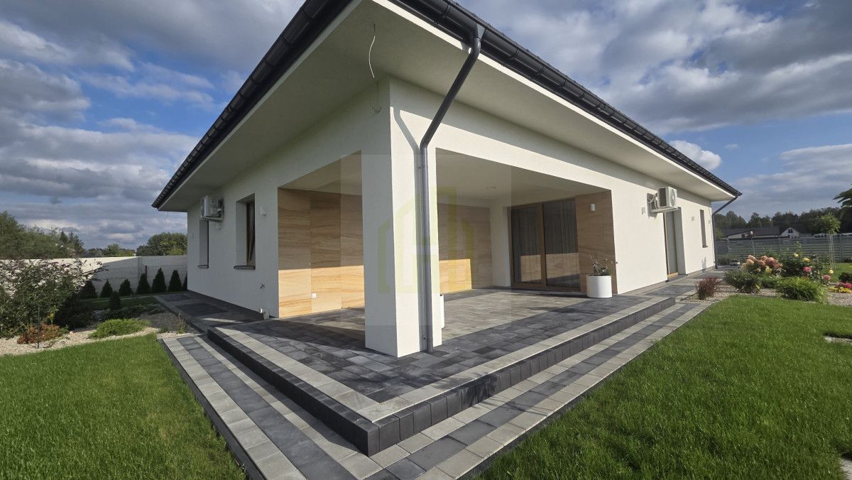 dom wolnostojący, 4 pokoje Jaktorów-Kolonia, ul. Prymasa Mikołaja Trąby. Zdjęcie 6