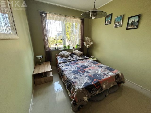 dom wolnostojący, 5 pokoi Komaszyce. Zdjęcie 13