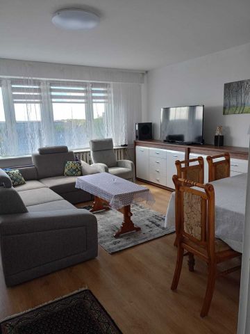 Mieszkanie 3-pokojowe Ełk, ul. gen. Władysława Sikorskiego. Zdjęcie 1