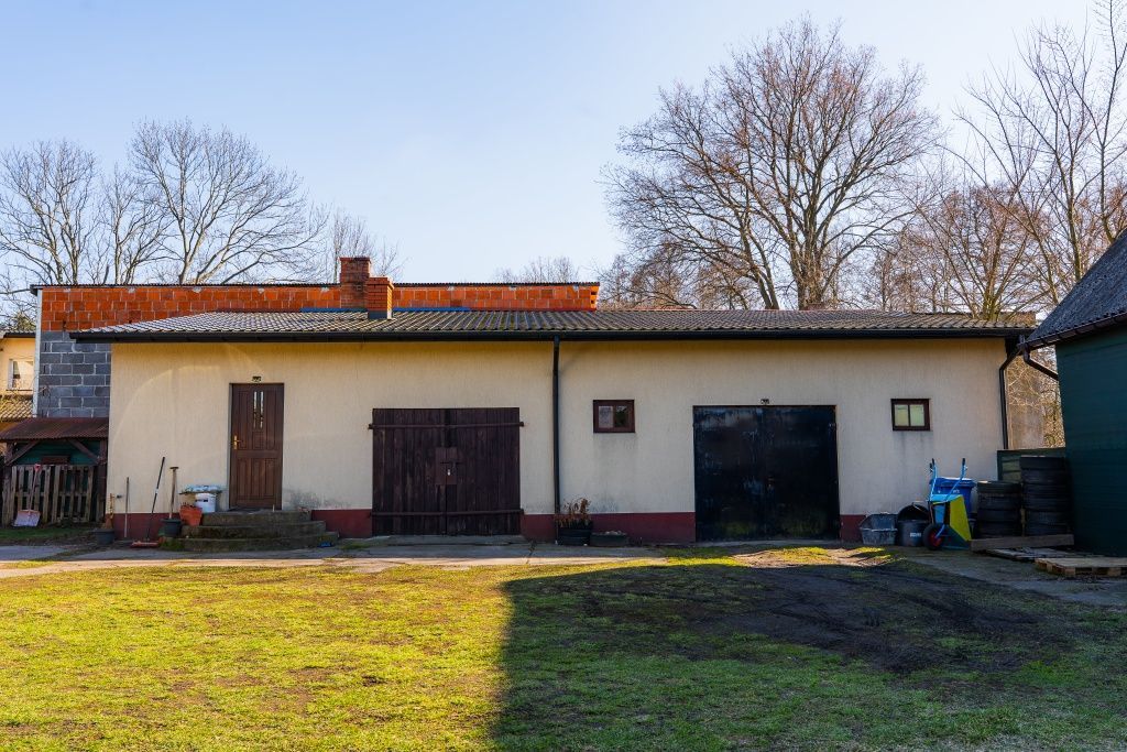 dom wolnostojący Korytów, ul. Główna. Zdjęcie 8